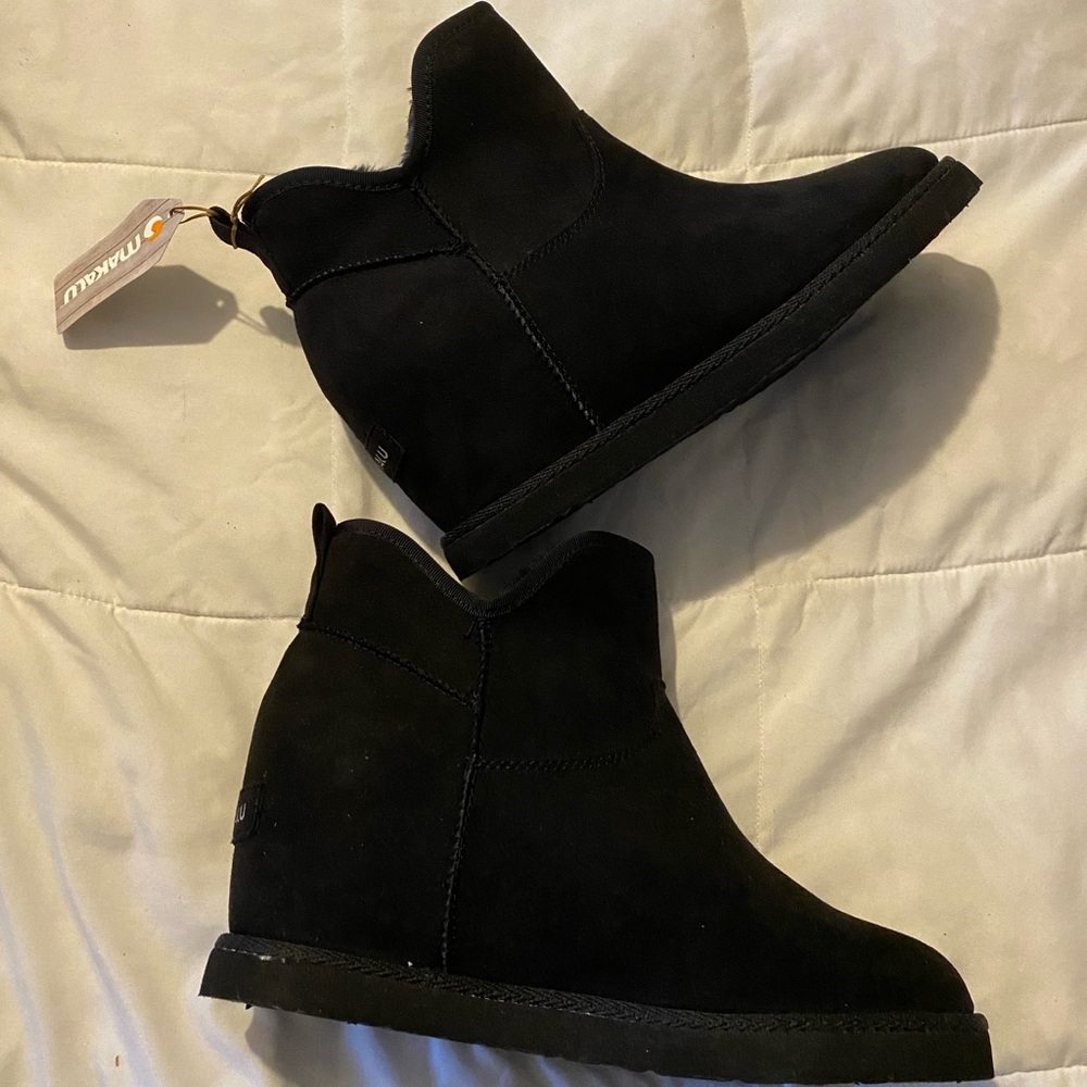 Women’s Wedge booties